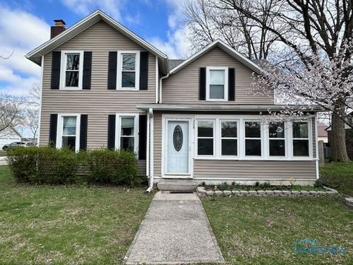 208 9th St, Genoa, OH, 43430-1506 | Card Image