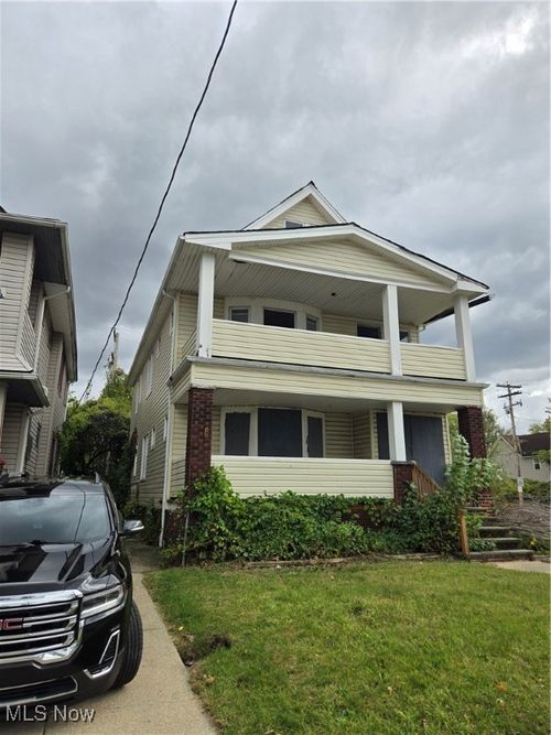 853 E 128th St, Cleveland, OH, 44108-2579 | Card Image