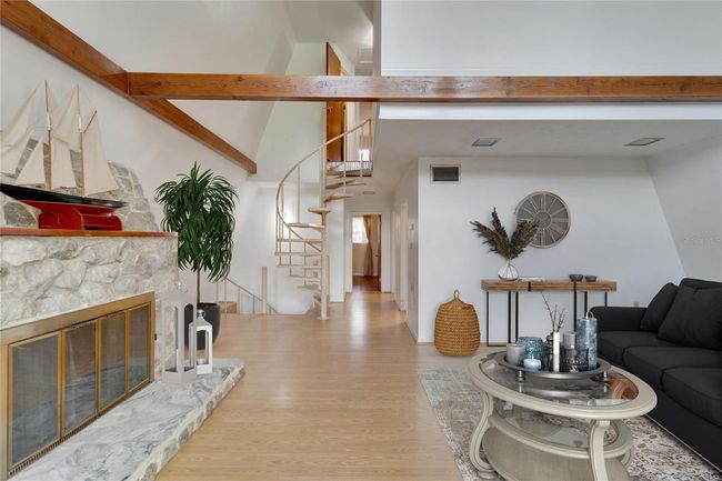 6802 Valrie Ln, House other with 4 bedrooms, 3 bathrooms and null parking in RIVERVIEW FL | Image 13
