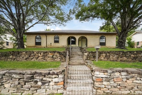3417 Willowcrest Dr, North Richland Hills, TX, 76117-3443 | Card Image