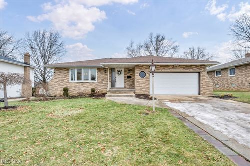 1530 Sheridan Drive, Parma, OH, 44134 | Card Image