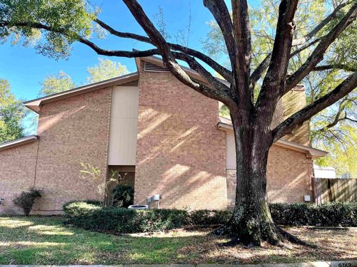 2501 Villa Ct, Tyler, TX, 75703-1947 | Card Image