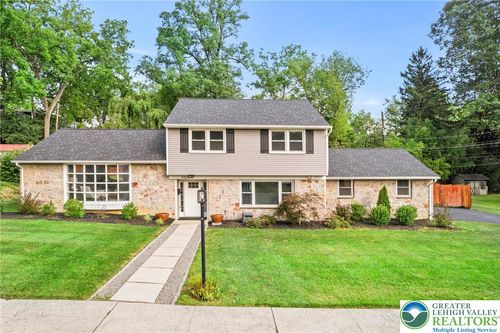 921 N 26th St, ALLENTOWN, PA, 18104-3563 | Card Image