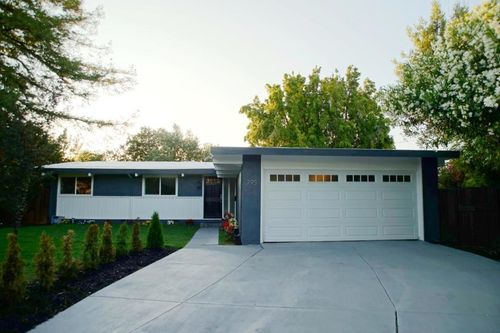 795 E Charleston Rd, Palo Alto, CA, 94303-4751 | Card Image