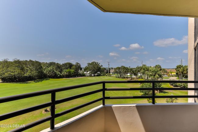 2B1 - 1 Oceans West Blvd, Condo with 2 bedrooms, 2 bathrooms and null parking in Daytona Beach Shores FL | Image 13