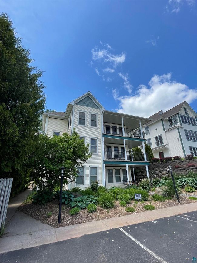 6 - 36 (#6) N 2 Nd St, Townhouse with 1 bedrooms, 2 bathrooms and null parking in Bayfield WI | Image 24