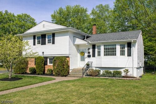 199 Hickson Dr, New Providence, NJ, 07974-2529 | Card Image