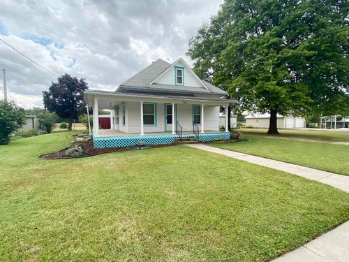 718 Lincoln St, Clyde, KS, 66938-9484 | Card Image