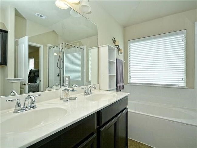 1216 April Meadows Loop, House other with 3 bedrooms, 3 bathrooms and 4 parking in Georgetown TX | Image 17