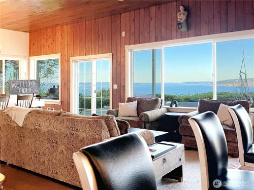 27 Cascade Dr, Everett, WA, 98206 | Card Image