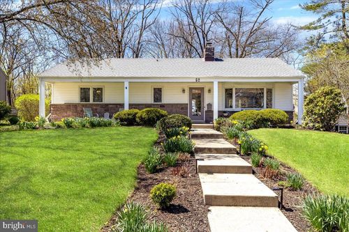 52 Eglantine Ave, Pennington, NJ, 08534-2307 | Card Image