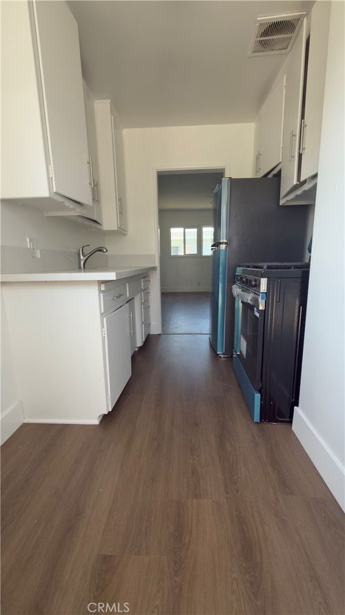 c-622 N Olive, Anaheim, CA, 92805 | Card Image