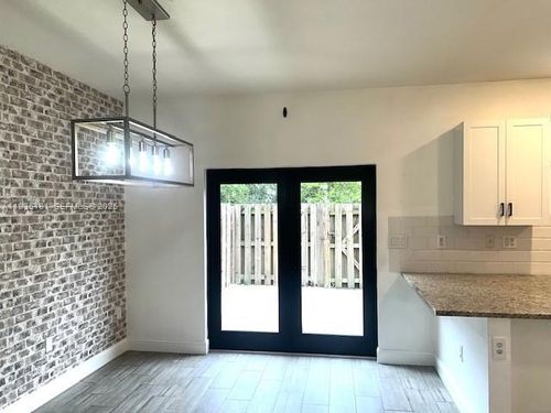 5505-5505 Nw 27th Ct, Margate, FL, 33063-1620 | Card Image