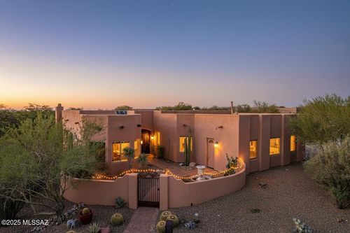 851 E Florida Saddle Ct, Green Valley, AZ, 85614-6218 | Card Image