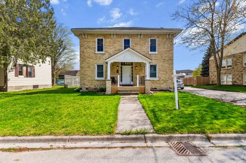 131 Francis St, Lucan Biddulph, ON, N0M2J0 | Card Image