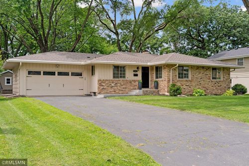 5624 Dale Ave, Edina, MN, 55436-2469 | Card Image