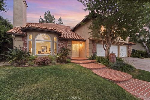 5620 Middle Crest Dr, Agoura Hills, CA, 91301-4069 | Card Image