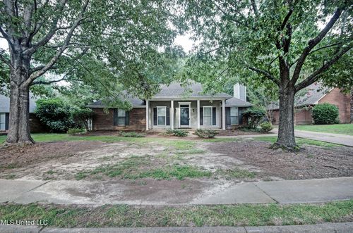 557 Spring Hill Dr, Madison, MS, 39110-8660 | Card Image