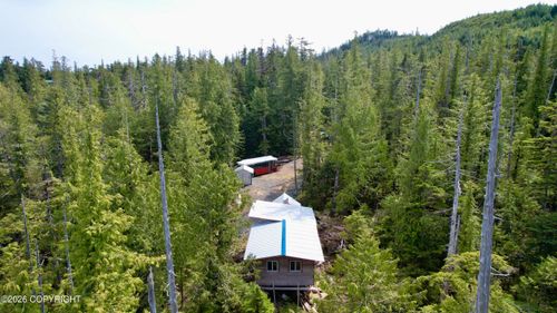 313 Se Bowhead Loop, Coffman Cove, AK, 99918 | Card Image