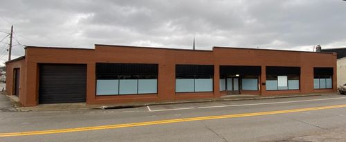 68 W Broadway St, Eminence, KY, 40019-1108 | Card Image