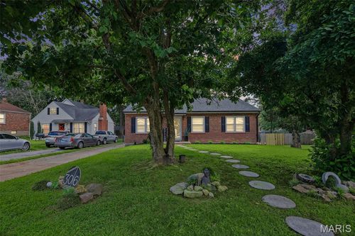 306 Roberta Ave, Saint Louis, MO, 63135-2620 | Card Image