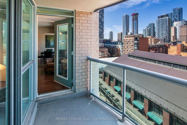 1135 - 109 Front St E, Condo with 2 bedrooms, 2 bathrooms and null parking in Toronto ON | Image 27