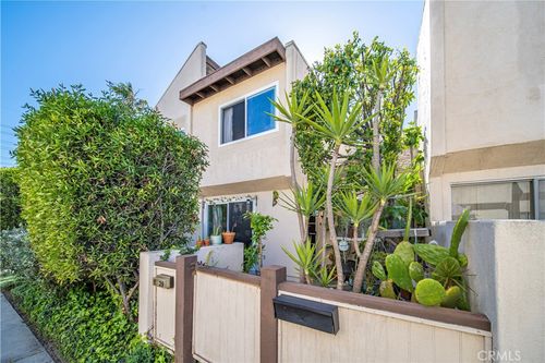 unit-e29-16710 Orange Ave, Paramount, CA, 90723-6850 | Card Image