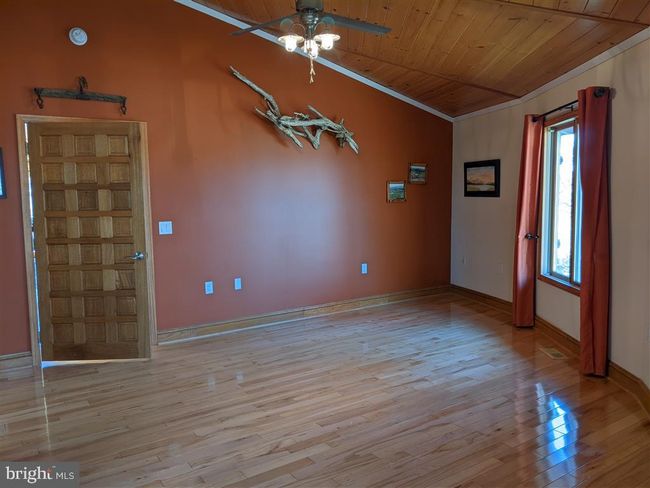 6072 Scuffletown Rd, House other with 3 bedrooms, 4 bathrooms and null parking in BARBOURSVILLE VA | Image 9