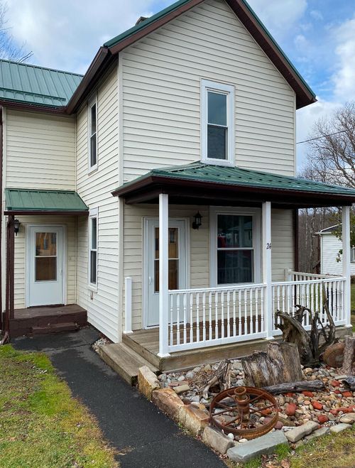 24 Short St, Falls Creek, PA, 15840-9707 | Card Image