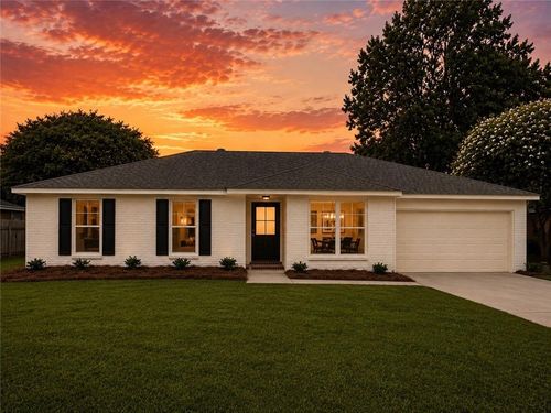 112 Boswells Dr, Slidell, LA, 70458-1422 | Card Image