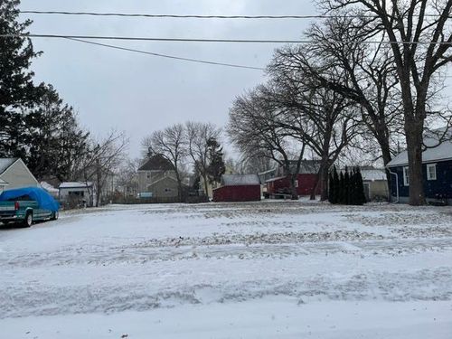 607 6th Ave Nw, Austin, MN, 55912-2133 | Card Image