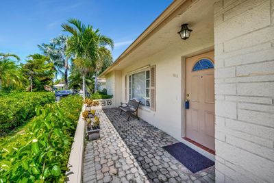 9414 Nw 72nd St, House other with 3 bedrooms, 2 bathrooms and null parking in Tamarac FL | Image 2