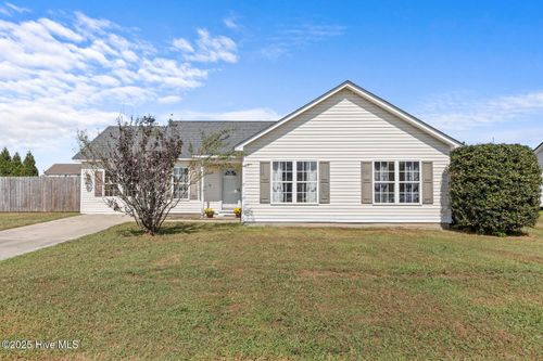 107 Airleigh Pl, Richlands, NC, 28574-8344 | Card Image