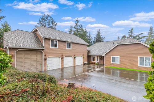 3836 Bay Ln, Anacortes, WA, 98221-8413 | Card Image