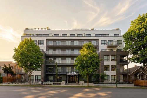 501-2268 Broadway E, Vancouver, BC, V5N0L2 | Card Image