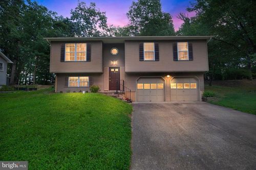 18245 Linton Ct, DUMFRIES, VA, 22026-2458 | Card Image