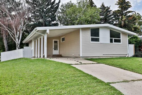 1622 17 Avenue S, Lethbridge, AB, T1K1A6 | Card Image