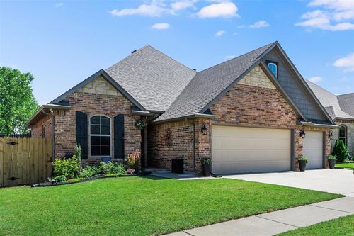11916 Sw 18th St, Yukon, OK, 73099-7344 | Card Image