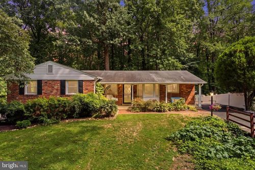 5109 Red Fox Dr, ANNANDALE, VA, 22003-4139 | Card Image