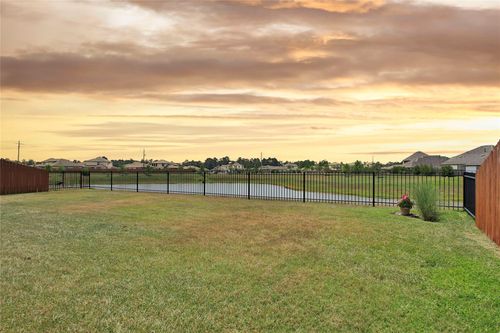 14352 W Pine Heart Dr, Conroe, TX, 77302-2018 | Card Image