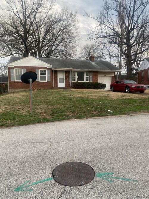 9456 Bagley Dr, Saint Louis, MO, 63136-5110 | Card Image