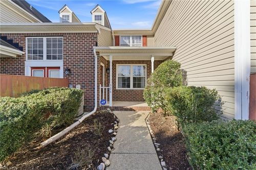 306 Primrose Ln, Chesapeake, VA, 23320-2033 | Card Image