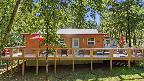 81 Madison Private Ln, Jacksonville, AR, 72076-8051 | Card Image