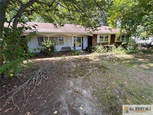 303 Gravel Hill Rd, Monroe, NJ, 08831-8823 | Card Image