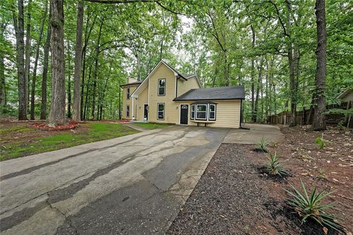 7156 Whitfield Drive Drive, Riverdale, GA, 30296 | Card Image