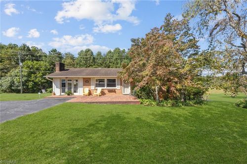 5591 Nc 8 Hwy N, Lawsonville, NC, 27022-7821 | Card Image