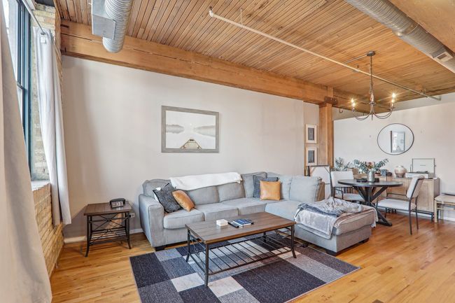 APT-207 - 2911 N Western Ave, Condo with 2 bedrooms, 2 bathrooms and 1 parking in CHICAGO IL | Image 7