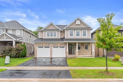 34 Crow St, Welland, ON, L3C0E4 | Card Image