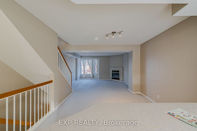 254 Cresthaven Dr, Condo with 2 bedrooms, 3 bathrooms and 1 parking in Ottawa ON | Image 17