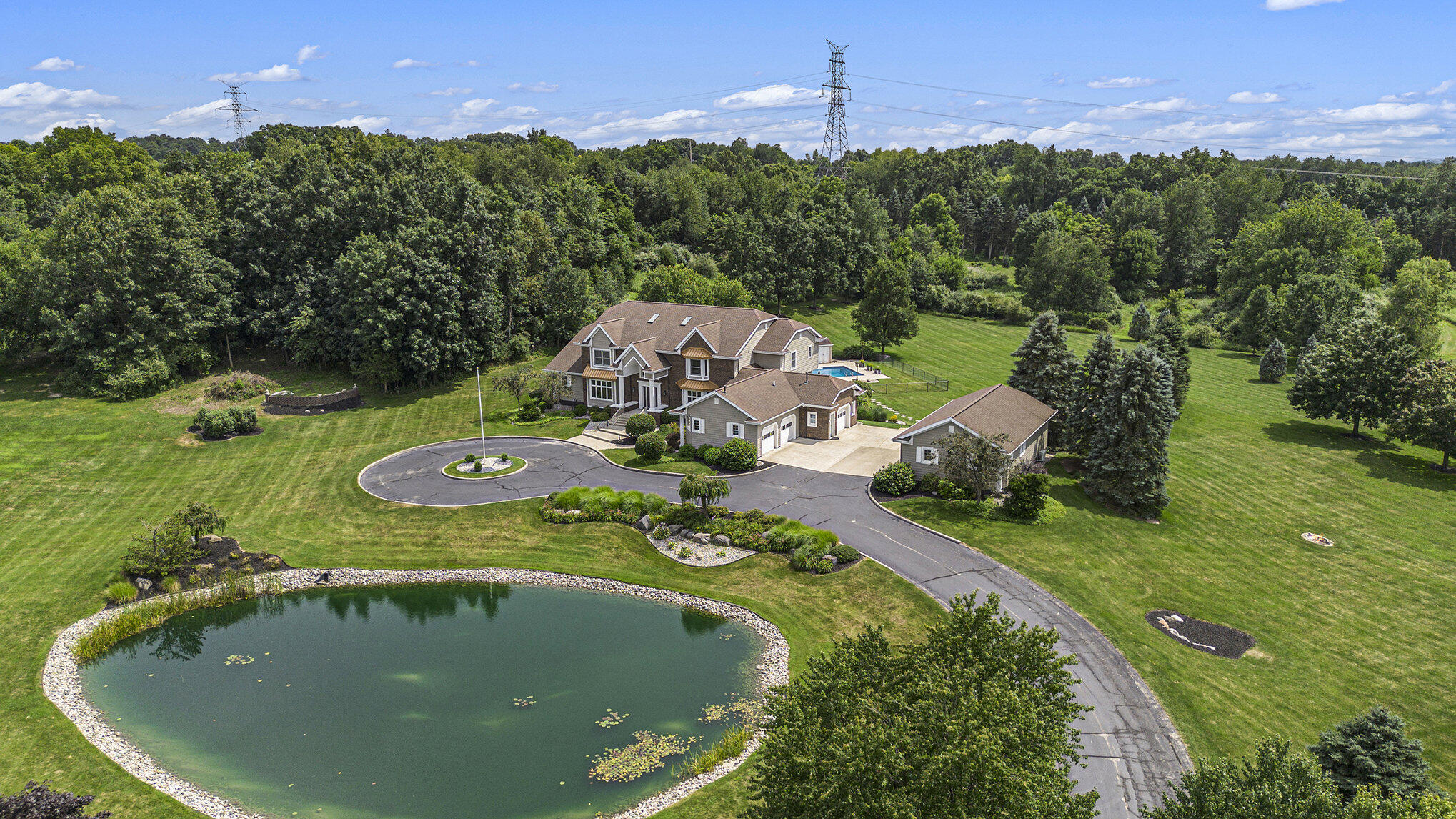 Fairbrother Ln, Caledonia, MI 49316